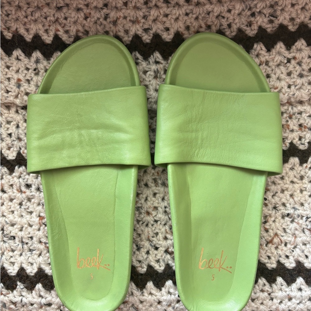 Beek Women's Fresh Green Slide Sandals